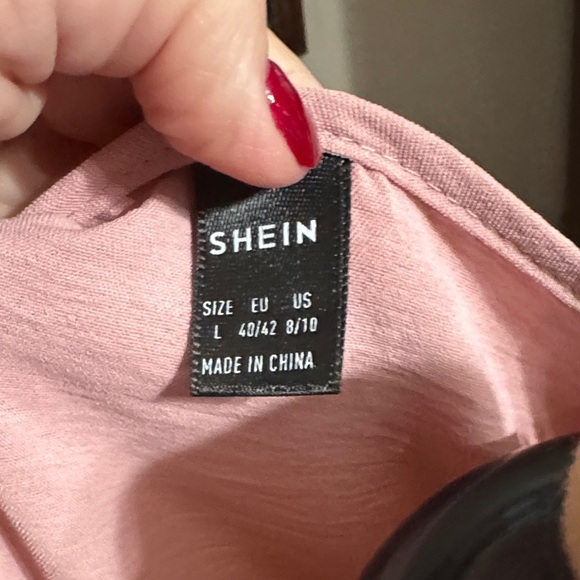 Elegant Pink Women's Top - Picture 2 of 4